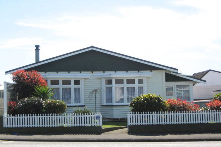 Photo of property in 156 Saint Aubyn Street, New Plymouth, 4310