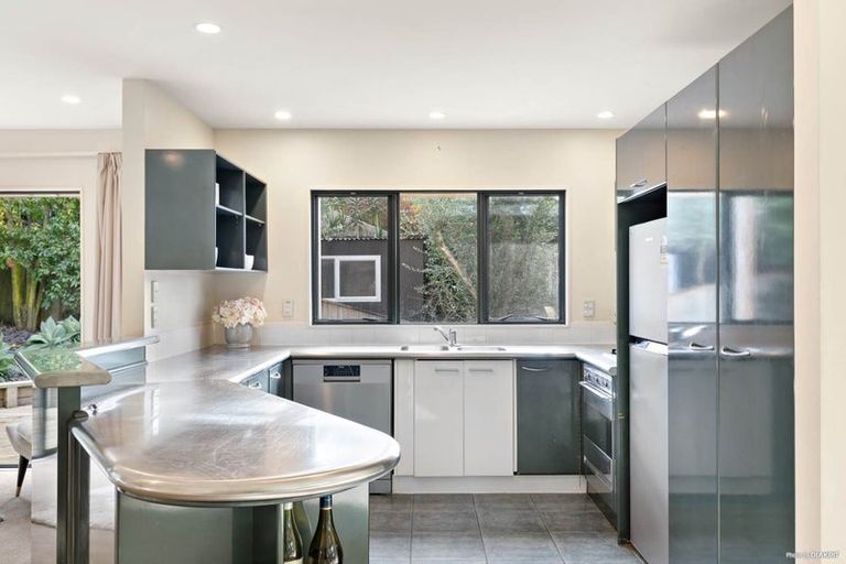 Photo of property in 2/27 Commodore Parry Road, Castor Bay, Auckland, 0620