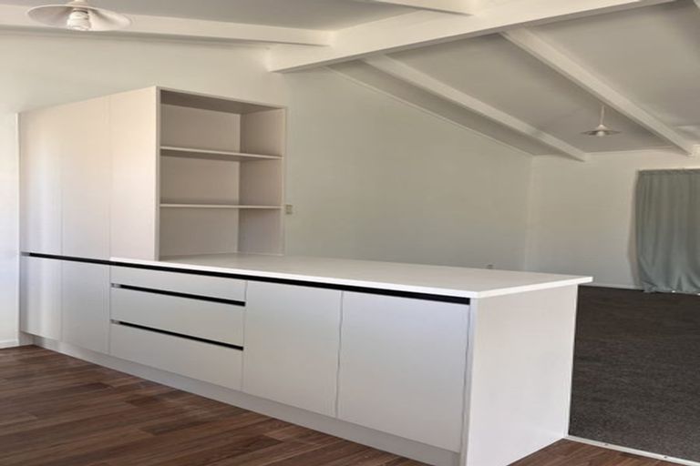 Photo of property in 24 Freda Place, Favona, Auckland, 2024