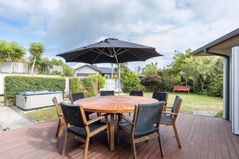 Photo of property in 71 Karamea Street, Whalers Gate, New Plymouth, 4310