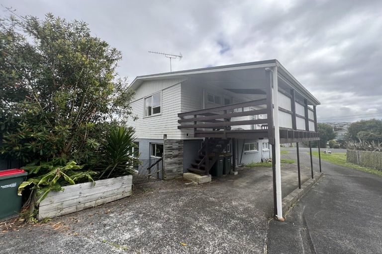 Photo of property in 1/22 Glenvar Road, Torbay, Auckland, 0630