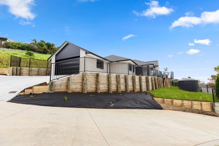Photo of property in 25 Kite Way, Welcome Bay, Tauranga, 3112