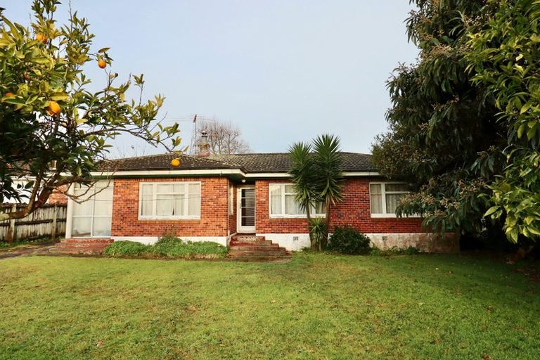 Photo of property in 17 Clevedon Road, Papakura, 2110