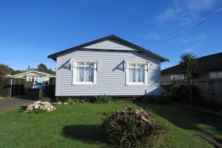 Photo of property in 78a Romilly Street, Westport, 7825