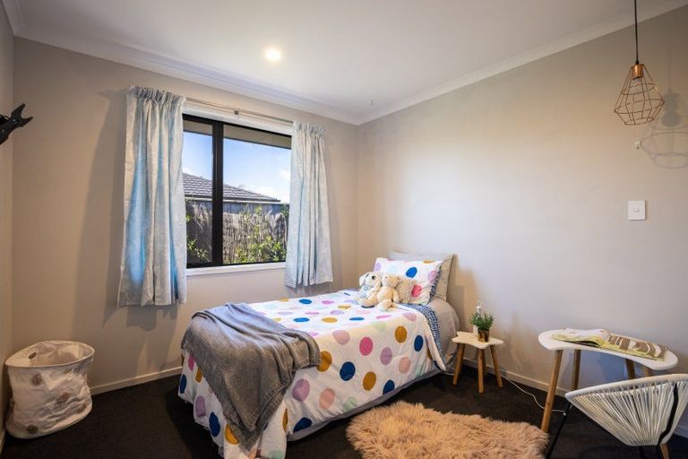 Photo of property in 11 Dreaver Drive, Waitara, 4320