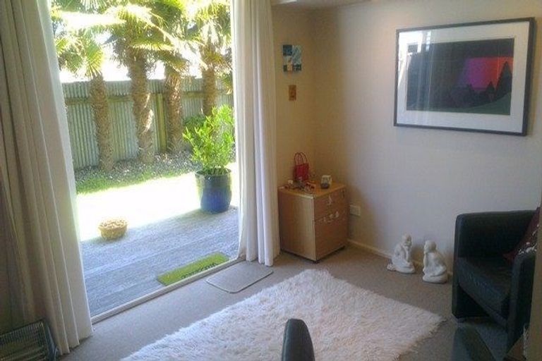 Photo of property in 82b Charles Street, Westshore, Napier, 4110
