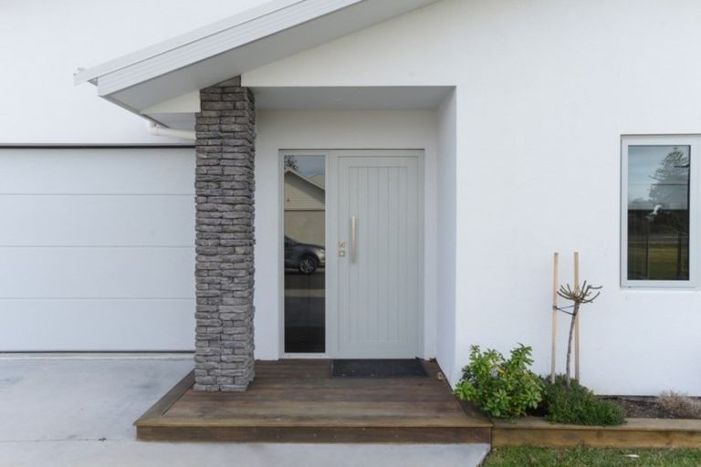 Photo of property in 33 Aparima Place, Awatoto, Napier, 4110