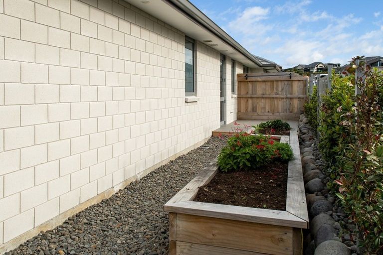 Photo of property in 10 Edmondson Lane, Omokoroa, 3114