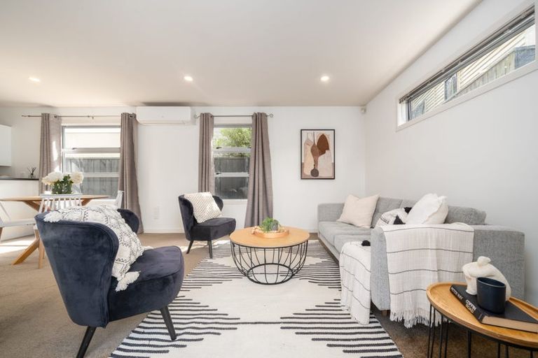 Photo of property in 18 Franklyn Road, Tawa, Wellington, 5028