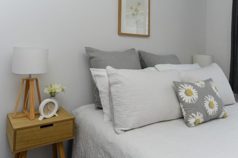 Photo of property in 2/301 Southland Road, Hastings, 4122