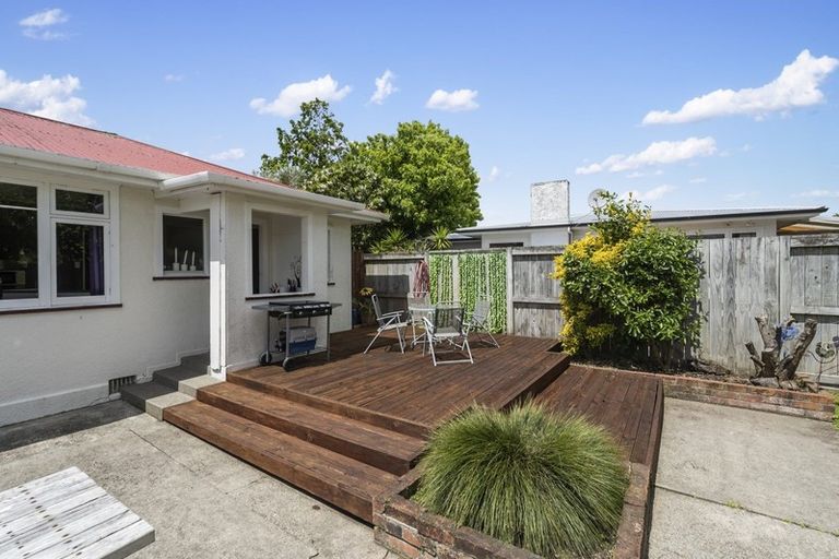 Photo of property in 4 Burfield Place, Awapuni, Palmerston North, 4412