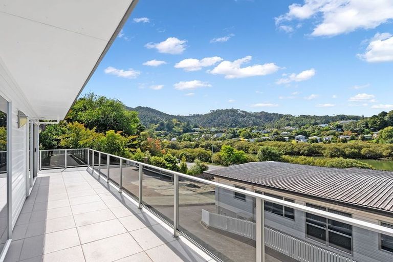 Photo of property in 29a Hatea Drive, Regent, Whangarei, 0112