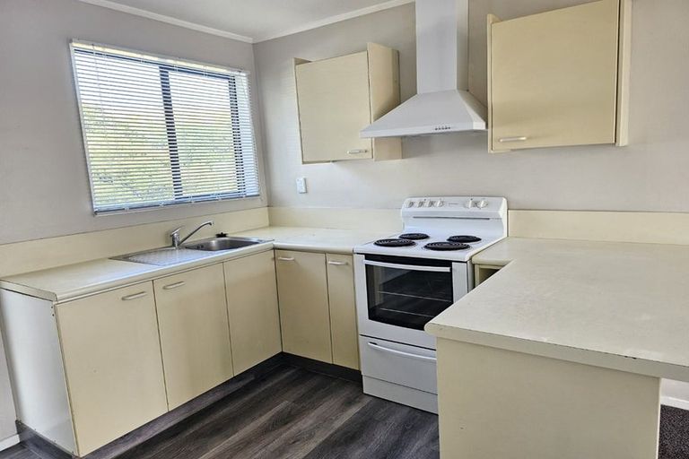 Photo of property in 34 Northumberland Street, Cannons Creek, Porirua, 5024