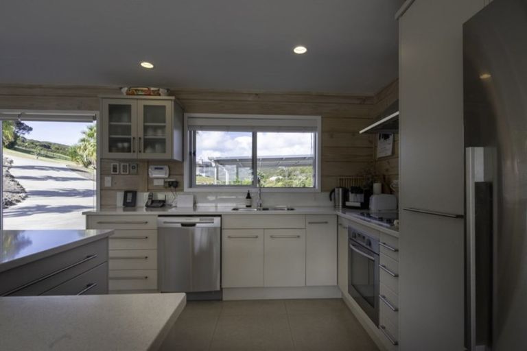 Photo of property in 16 Te Akau Drive, Russell, 0272