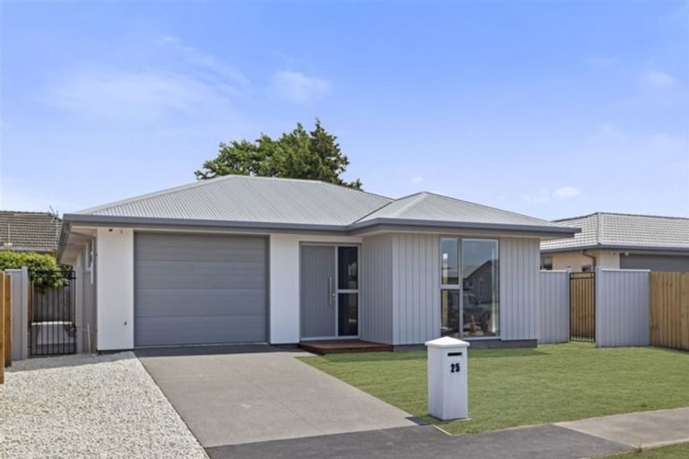 Photo of property in 25 Kingsbridge West, Burwood, Christchurch, 8083