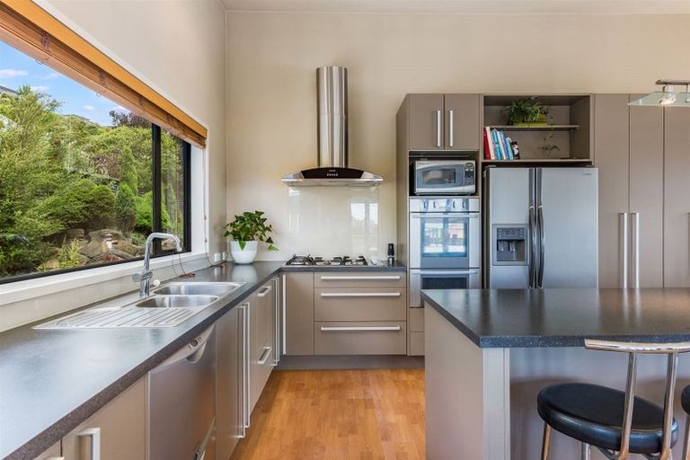 Photo of property in 29 Aspiring Terrace, Aotea, Porirua, 5024