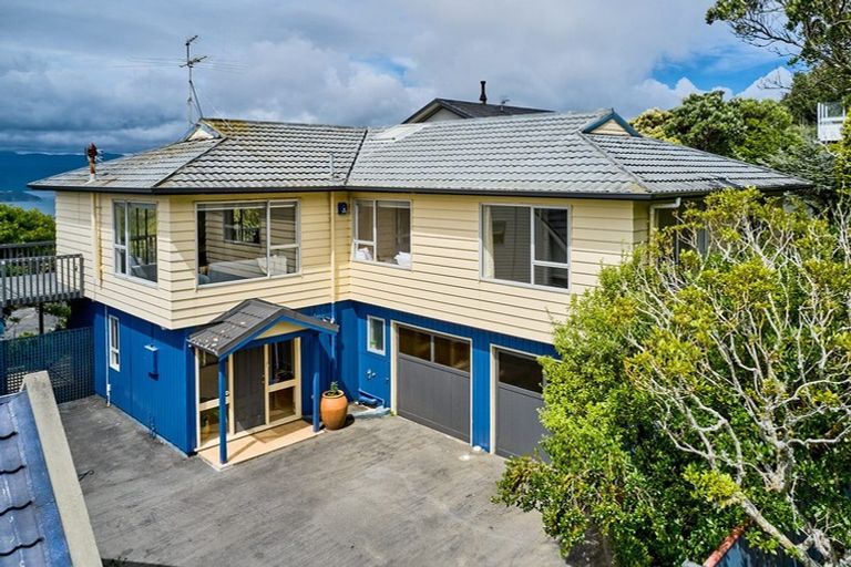 Photo of property in 13 Rajkot Terrace, Broadmeadows, Wellington, 6035