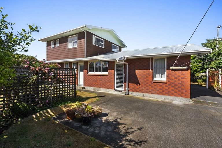 Photo of property in 178 Glover Road, Hawera, 4610