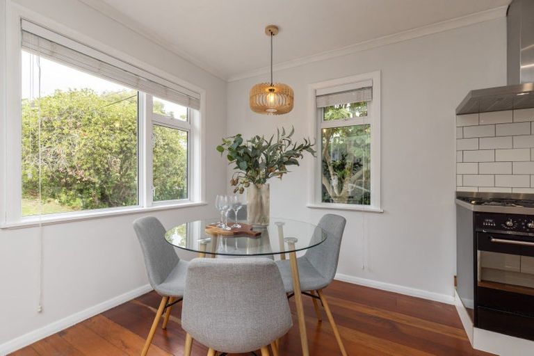 Photo of property in 121 Matai Road, Raumati South, Paraparaumu, 5032