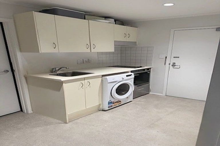 Photo of property in 4d/30 Westward Ho, Glen Eden, Auckland, 0602