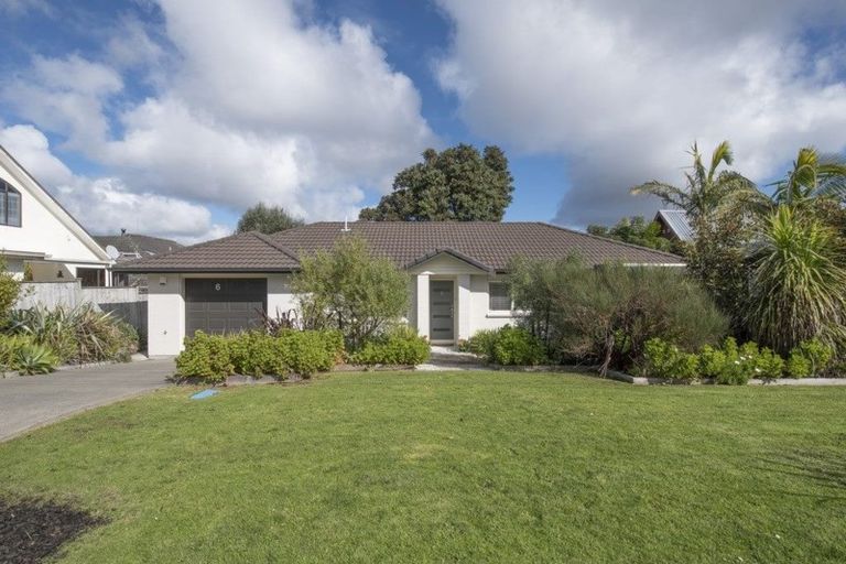 Photo of property in 6 Orewa Street, Torbay, Auckland, 0630