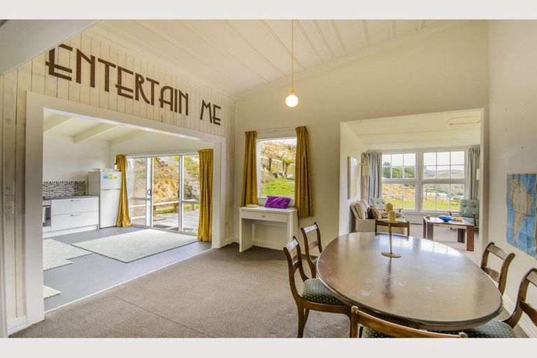 Photo of property in 30 Hukaroa Road, Raetihi, 4632