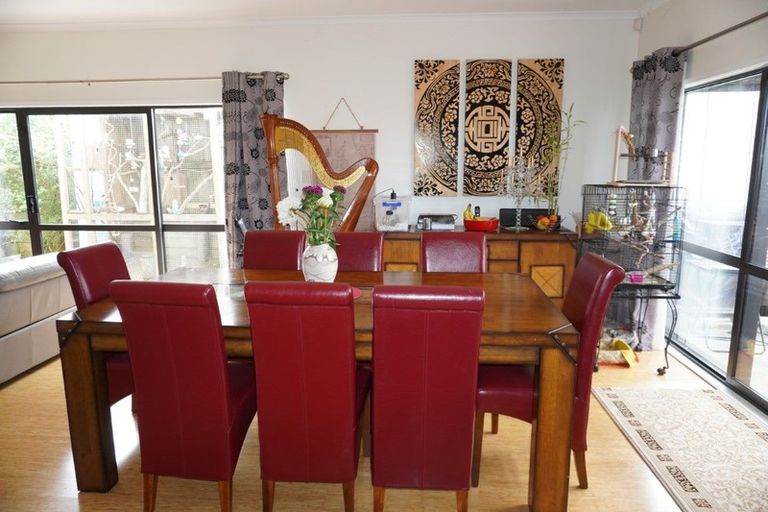 Photo of property in 20 Eastwood Rise, Browns Bay, Auckland, 0630