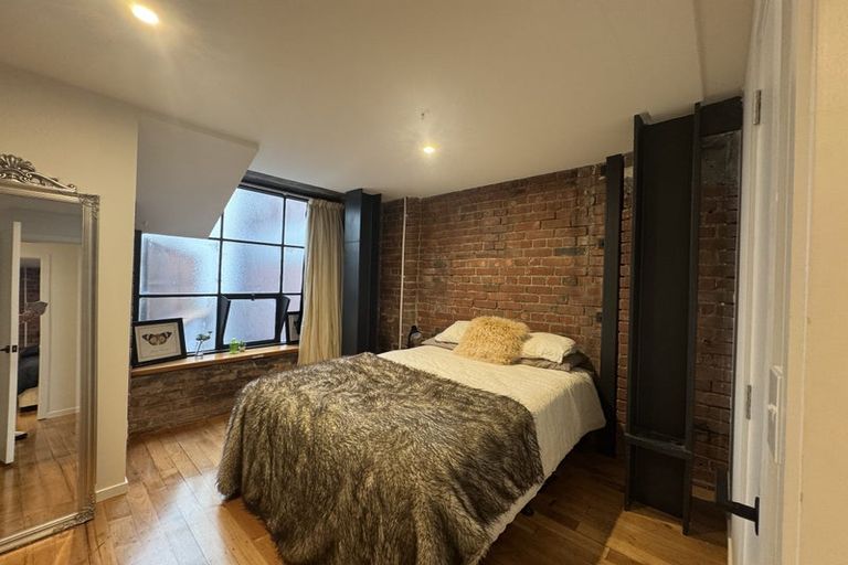 Photo of property in Bond Store Apartments, 8k Egmont Street, Te Aro, Wellington, 6011