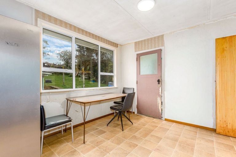 Photo of property in 25 Loongana Street, Waitangirua, Porirua, 5024
