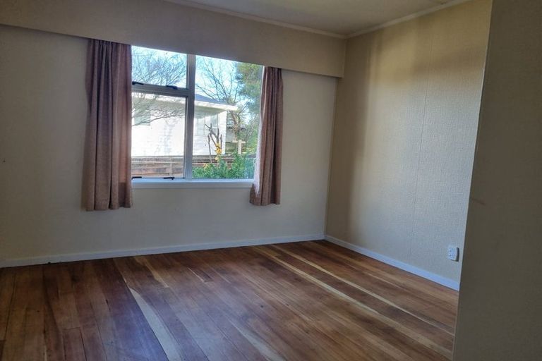 Photo of property in 1 Wavell Crescent, Lansdowne, Masterton, 5810