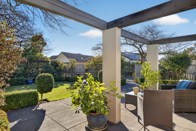 Photo of property in 6 Acorn Close, Waltham, Christchurch, 8023