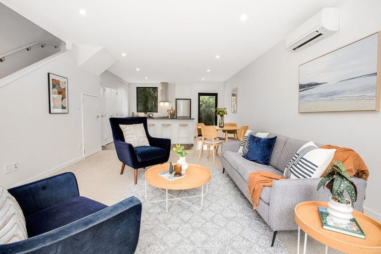 Photo of property in 31 Rua Kai Way, Brooklyn, Wellington, 6021