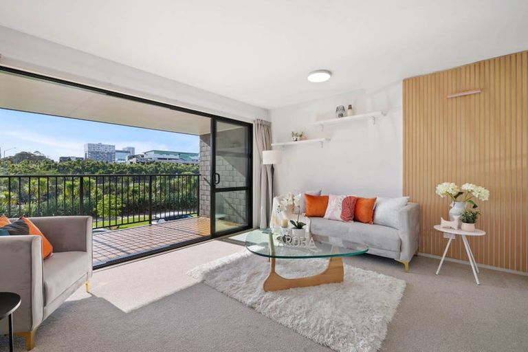 Photo of property in 27 Haroto Street, Manukau, Auckland, 2104