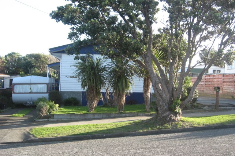 Photo of property in 21 Paenui Street, Titahi Bay, Porirua, 5022