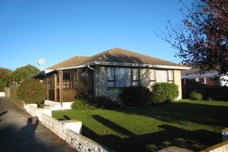 Photo of property in 1/70 Ensign Street, Halswell, Christchurch, 8025