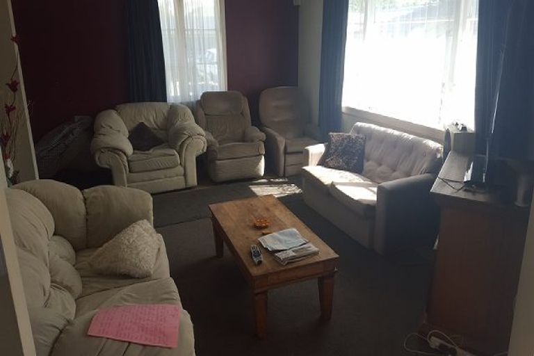 Photo of property in 184 Springs Road, Hornby, Christchurch, 8042