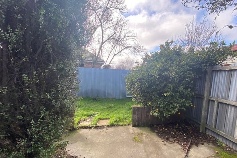Photo of property in 8 Glenora Place, Hornby, Christchurch, 8042