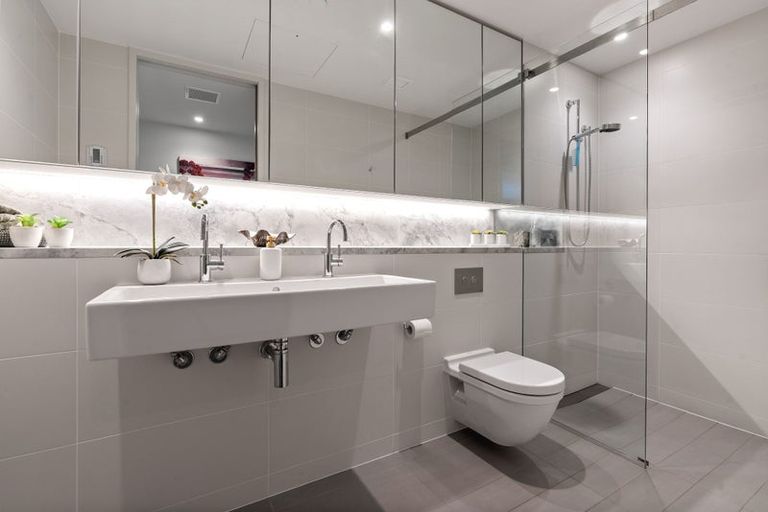 Photo of property in Clyde Quay Wharf, 3b/1 Clyde Quay Wharf, Te Aro, Wellington, 6011