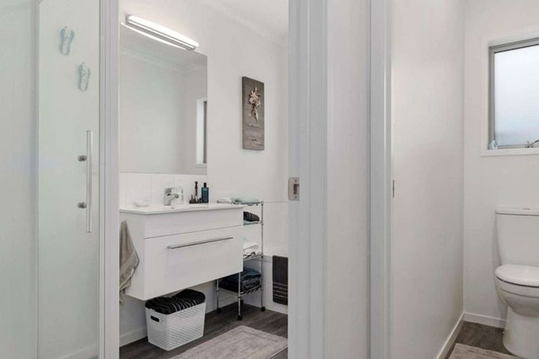 Photo of property in 18 Rire Hau Lane, Pyes Pa, Tauranga, 3112