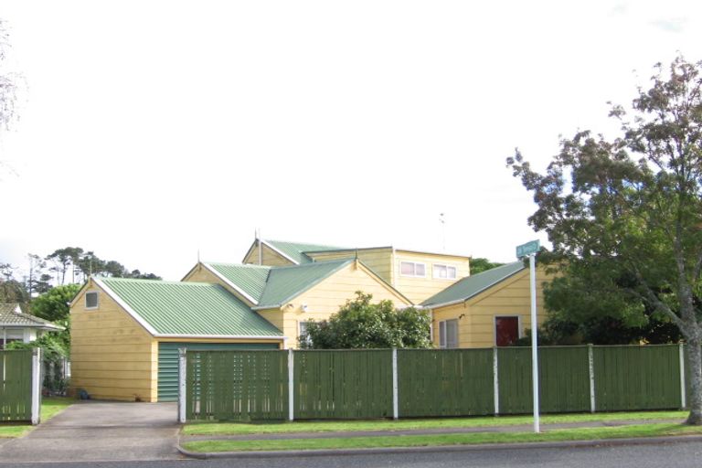 Photo of property in 47 Sunderlands Road, Half Moon Bay, Auckland, 2012