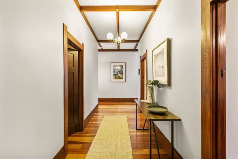 Photo of property in 33 Wairiki Road, Mount Eden, Auckland, 1024