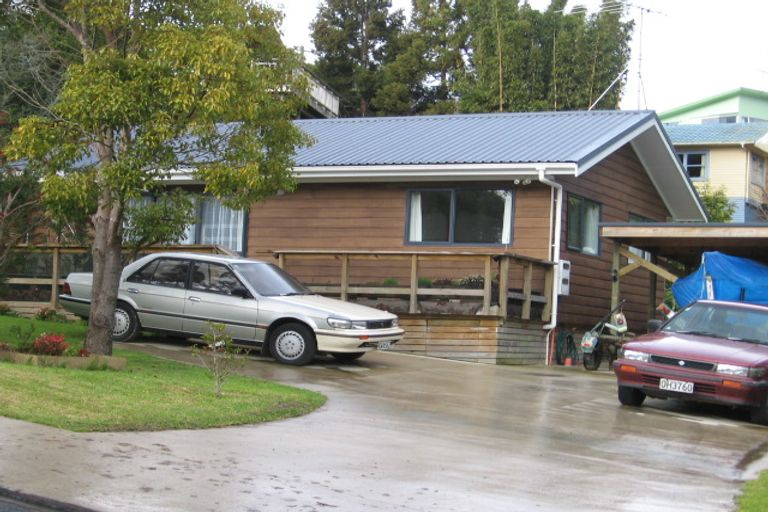 Photo of property in 7 Stillwater Crescent, Stillwater, Silverdale, 0993