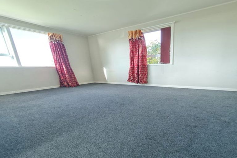 Photo of property in 39 Sunnyside Road, Sunnyvale, Auckland, 0612