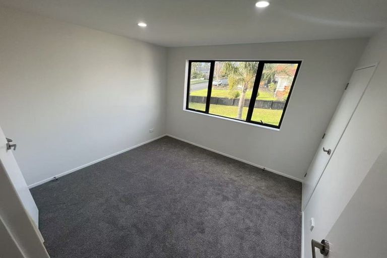 Photo of property in 5/6 Kereru Street, Henderson, Auckland, 0612