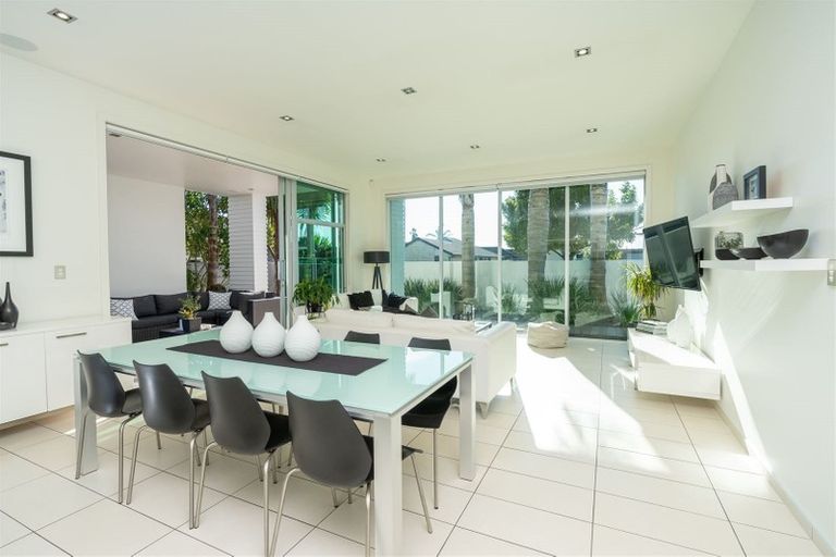 Photo of property in 2 Apollo Place, Rototuna North, Hamilton, 3210