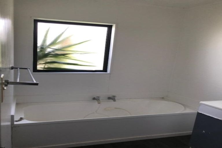 Photo of property in 128 Killarney Road, Frankton, Hamilton, 3204