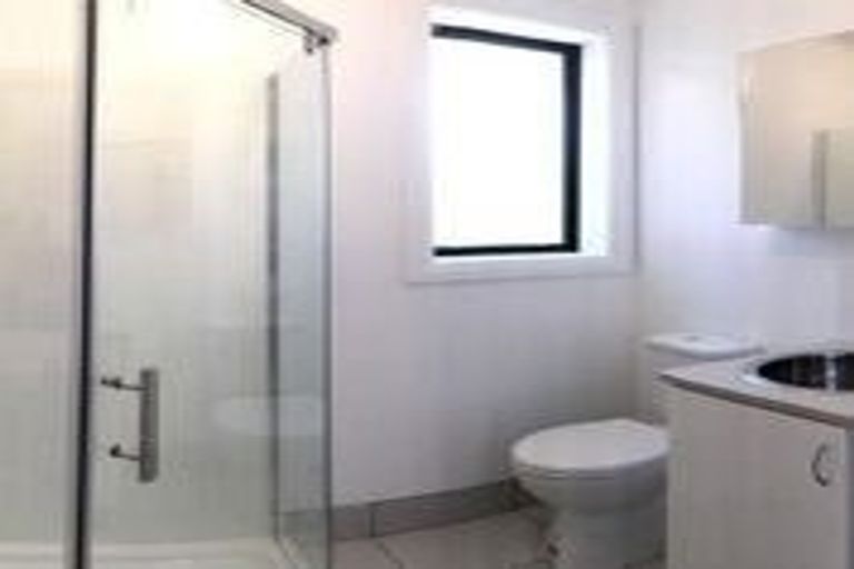 Photo of property in 30 Auburn Avenue, Upper Riccarton, Christchurch, 8041