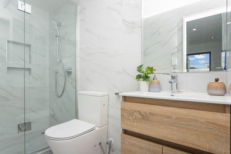 Photo of property in 3/2a Cambridge Road, Manurewa, Auckland, 2102