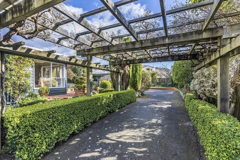 Photo of property in 30 Jubilee Road, Khandallah, Wellington, 6035