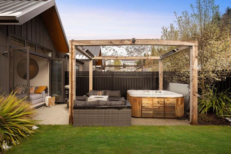 Photo of property in 5 Phoenix Lane, Arthurs Point, Queenstown, 9371